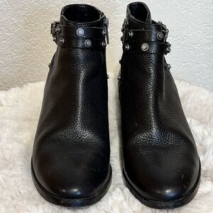 Halogen studded black leather ankle boots bootie 8